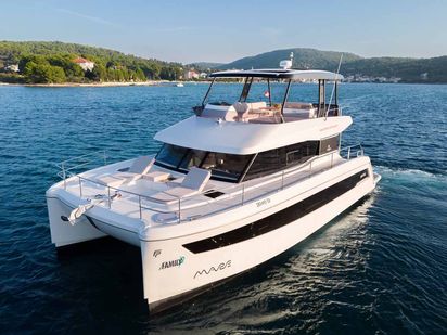 Catamaran Fountaine Pajot MY6 · 2023 (0)