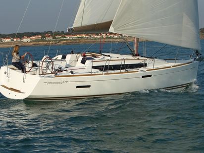 Voilier Jeanneau Sun Odyssey 379 · 2012 (0)