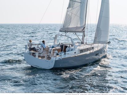 Voilier Beneteau Oceanis 38 · 2016 · KIRIAKI (0)