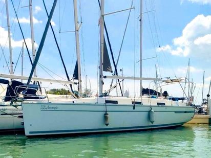 Sailboat Bavaria Cruiser 32 · 2011 · Big Kahuna (0)