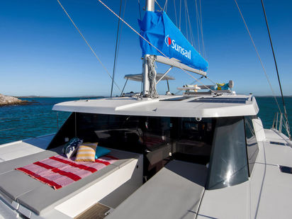 Catamarano Sunsail 424 · 2023 · 5246150600000102889 (1)