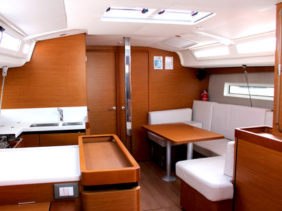 Sailboat Jeanneau Sun Odyssey 440 · 2020 · 2894025590000102889 (1)