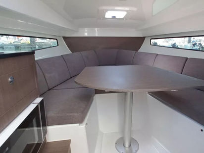 Sportboot Beneteau Flyer 8 Sundeck · 2023 · Poppy (1)