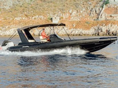 Bateau semi-rigide Custom Built · 2020 · Miaoulis (1)