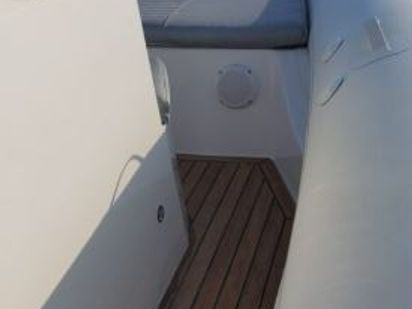 Bateau semi-rigide Custom Built · 2023 · Mpoumpoulina (1)