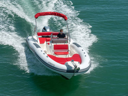 Bateau semi-rigide Marlin 790 · 2022 (0)