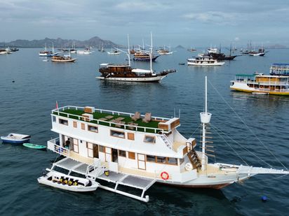 Goleta Phinisi Schooner · 2024 · Komodo Boat 303 - Fascinating Yacht 4 Cabins (0)