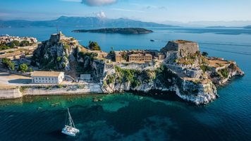 Boat rental and yacht charter in Corfu