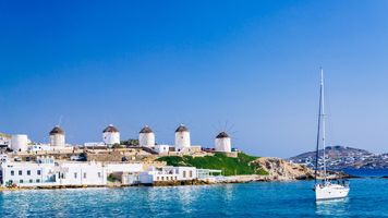 Boat rental and yacht charter in Mykonos