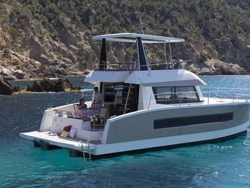 Catamarán a motor Fountaine Pajot MY 37 · 2018