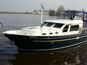 Houseboat Zuiderzee 35 · 2003 (0)