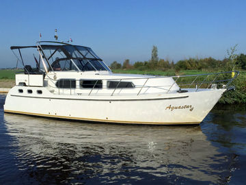 Motorboat Aqualine 35 · 2004 (0)