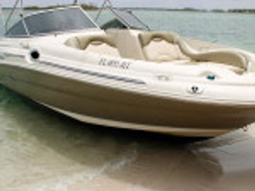 Lancha motora Sea Ray 270 Sundeck · 2000