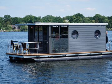 Houseboat Custom Built · 2022