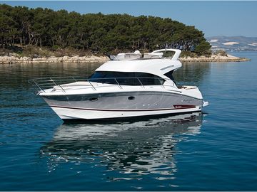 Barco a motor Beneteau Antares 36 · 2019