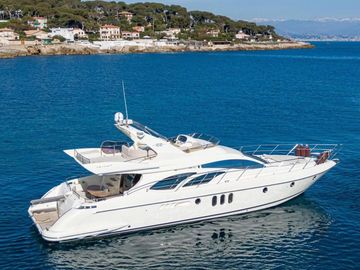 Motorboat Azimut 62 · 2006