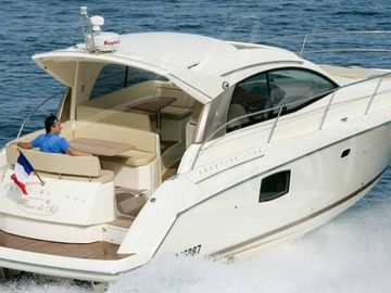 Motorboat Prestige 38 S · 2011