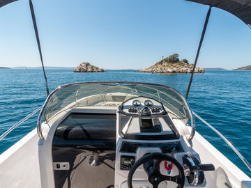 Motorboat Ranieri Voyager 21S · 2017