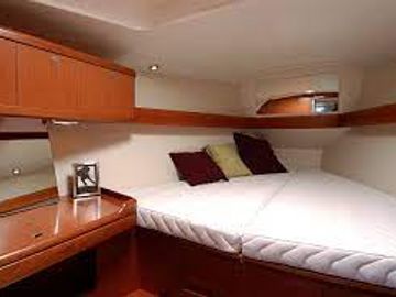 Velero Beneteau Oceanis 37 · 2010