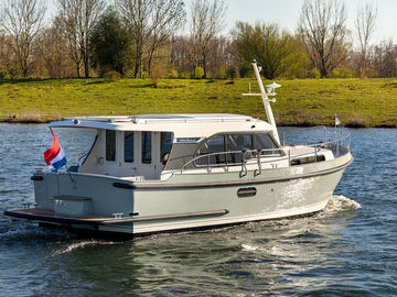 Houseboat Linssen 30 SL Sedan · 2023 (0)