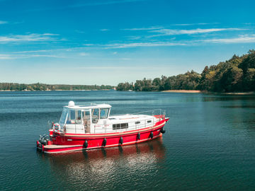 Houseboat River Boat 1122 S · 2014 (0)