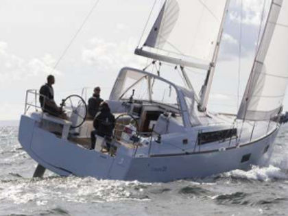 Sailboat Beneteau Oceanis 38 · 2017 (0)