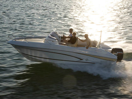 Speedboat Beneteau Flyer 650 Sun Deck · 2015 (0)