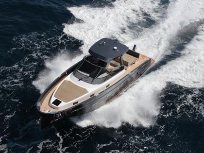 Imbarcazione a motore Med Yacht Med 48 · 2015 (0)