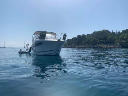 Motorboat Jeanneau Cap Camarat 8.5 WA · 2017 (1)