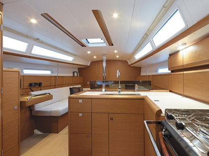 Sailboat Jeanneau Sun Odyssey 389 · 2020 · 2888237300000102889 (1)