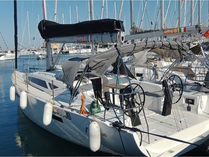 Sailboat More 40 · 2022 (0)