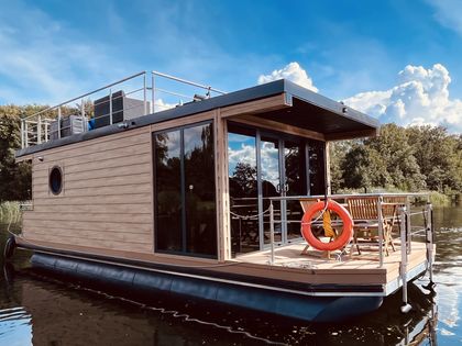 Houseboat Custom Built · 2022 (0)