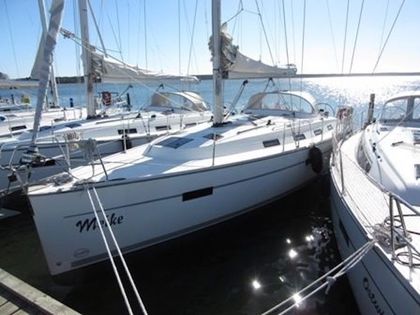 Sailboat Bavaria Cruiser 40 · 2011 (0)