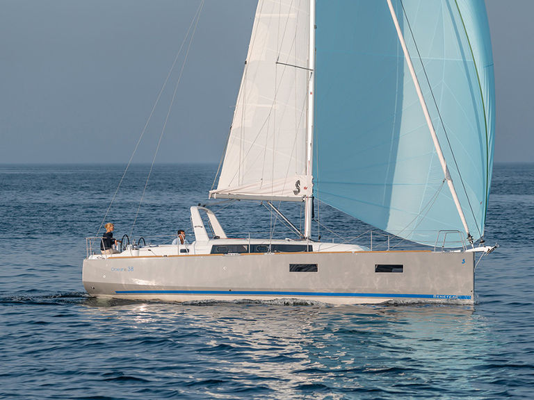 Barca a vela Beneteau Oceanis 38 · 2015 (4)