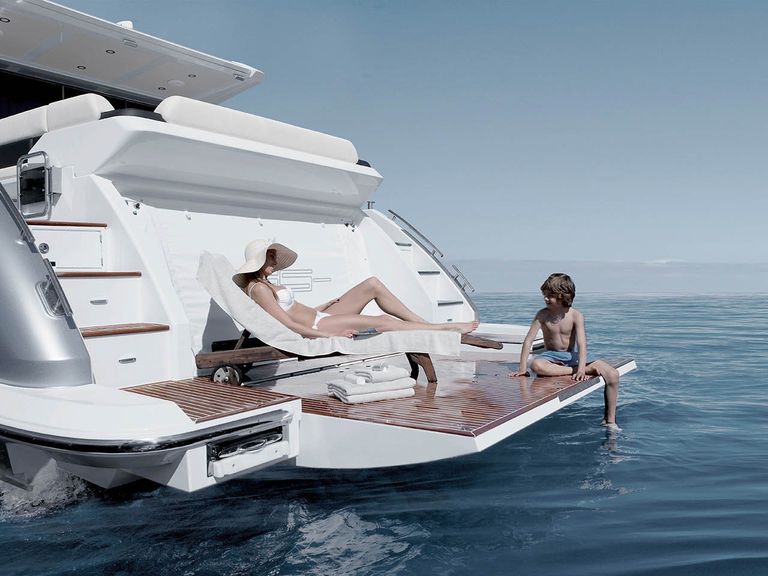 Barco a motor Azimut 55 S · 2015 (reacondicionamiento 2015) (2)