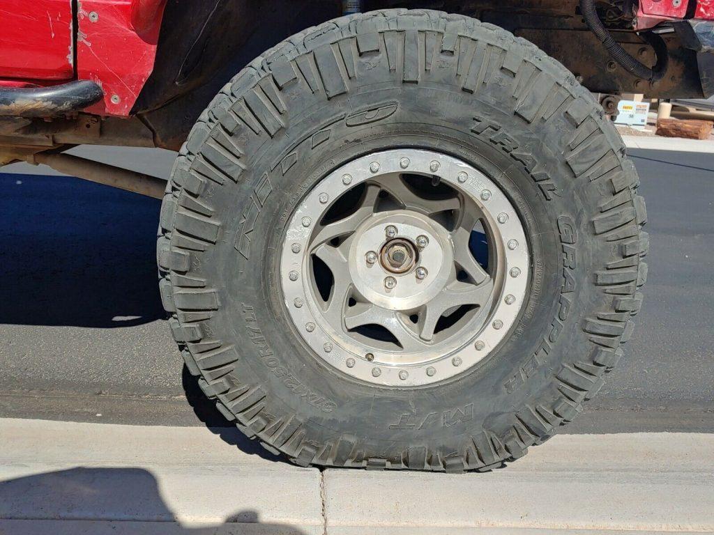 Rockcrawler 2000 Jeep Cherokee Sport