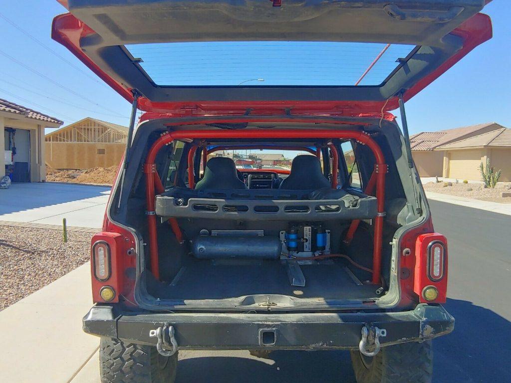 Rockcrawler 2000 Jeep Cherokee Sport