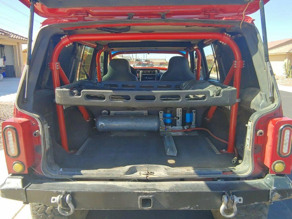 Rockcrawler 2000 Jeep Cherokee Sport
