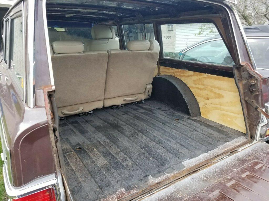 1977 Jeep Wagoneer