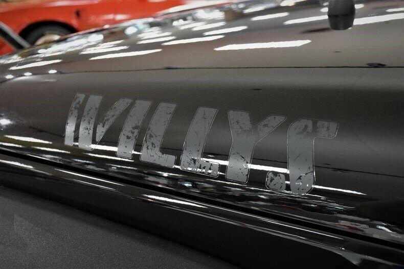 2016 Jeep Wrangler Willys Wheeler