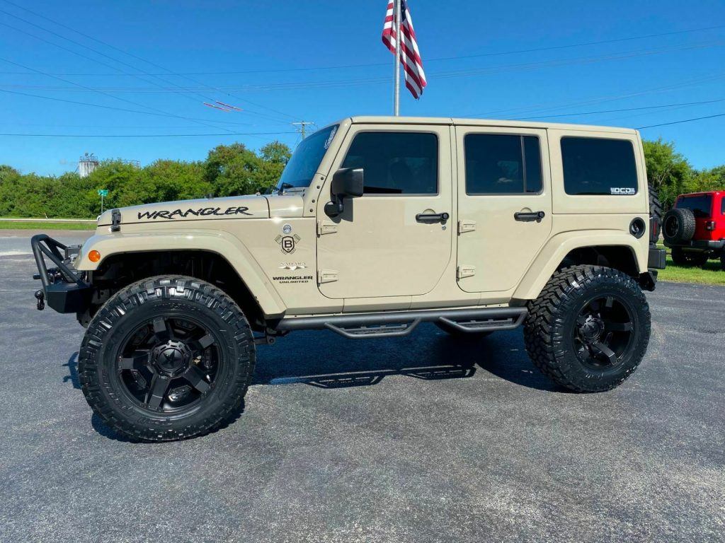 2017 Jeep Wrangler GOBI Sahara Hardtop Leather NAV 37″s ZONE
