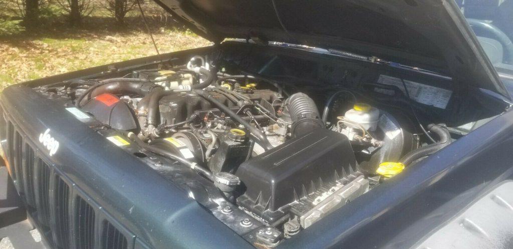 2000 Jeep Cherokee Custom