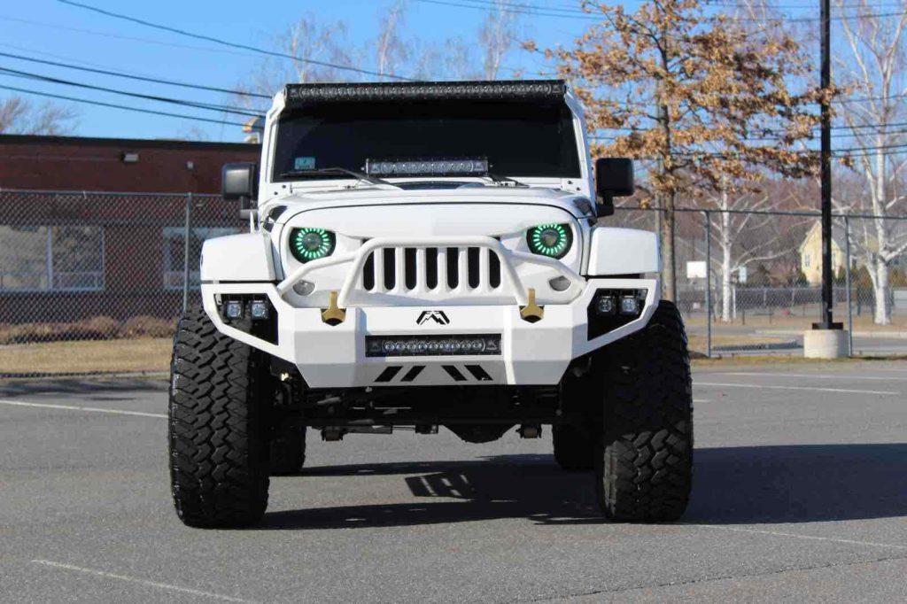 2018 Jeep Wrangler JK SAHARA