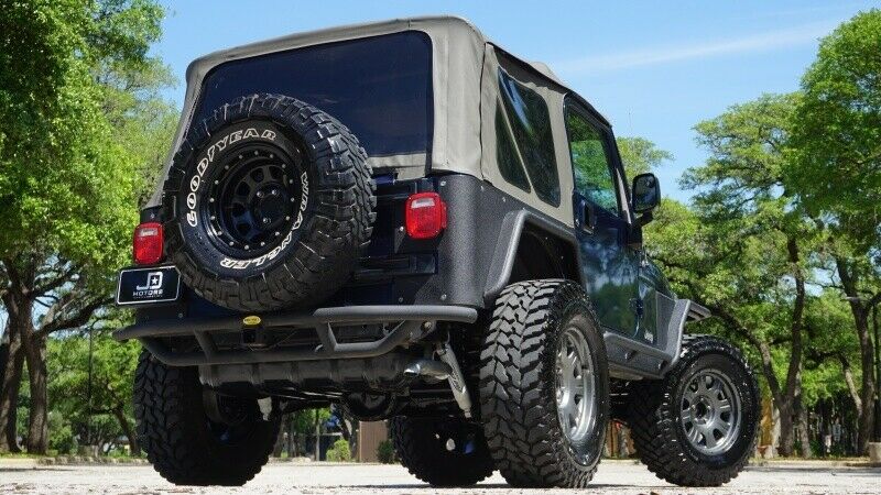 2005 Jeep Wrangler Wrangler 6cyl w/ 6 Speed Manual