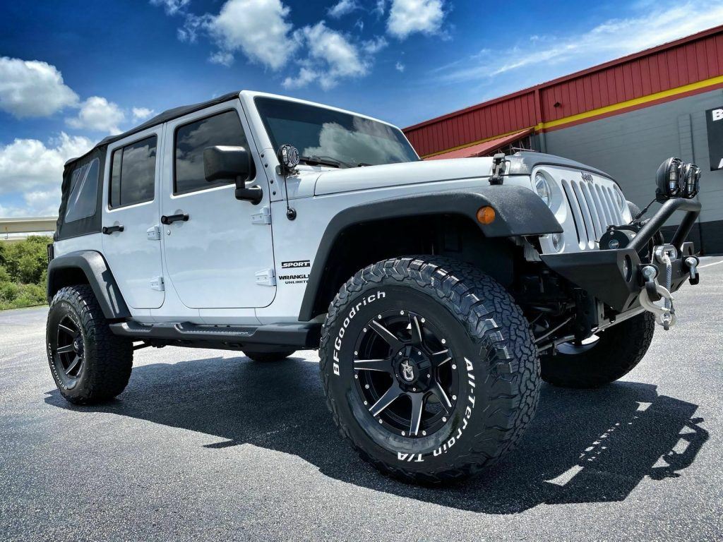 2015 Jeep Wrangler Custom Lifted NAV Dropstars 35″s WINCH