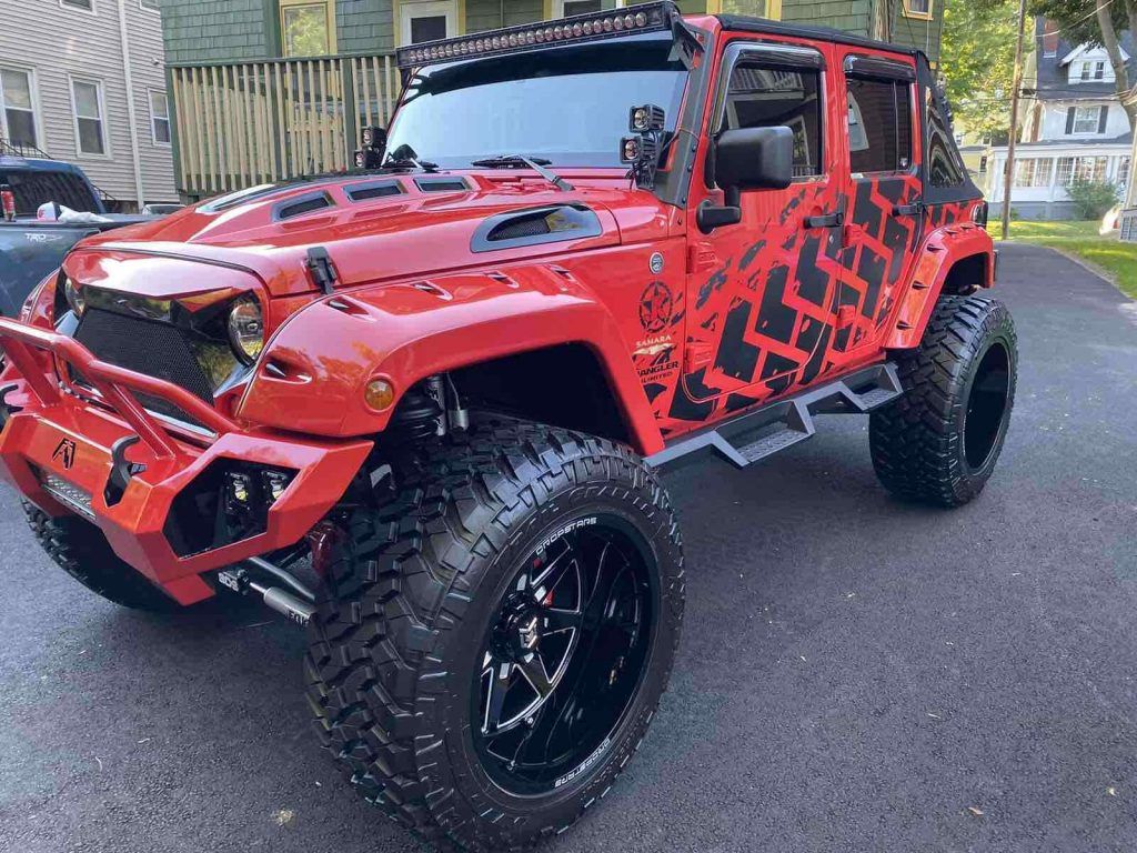 2013 Jeep Wrangler SAHARA