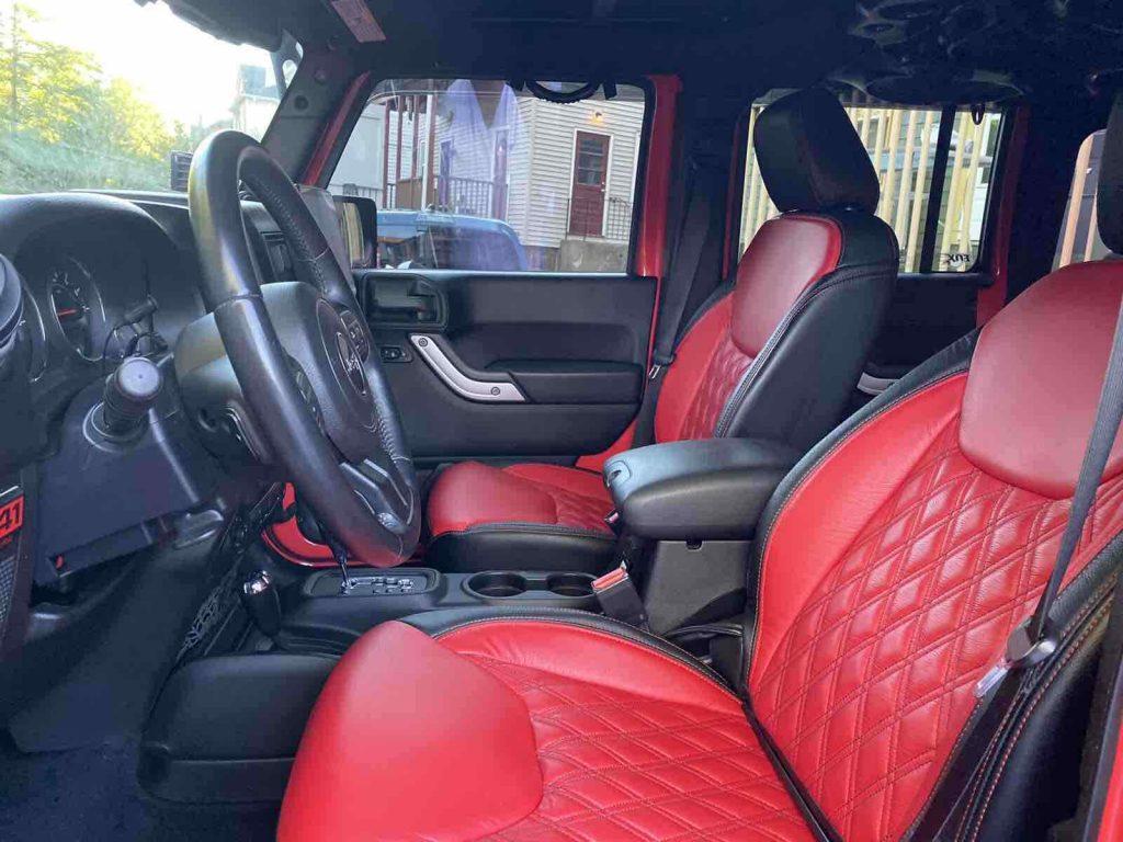 2013 Jeep Wrangler SAHARA