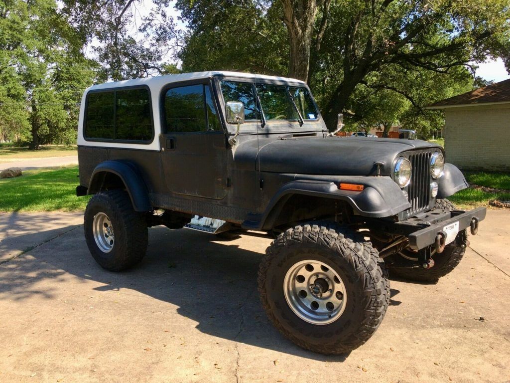 1983 Jeep CJ8 Scrambler