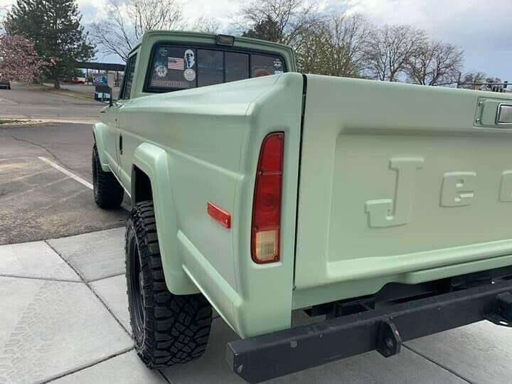 1985 Jeep J20