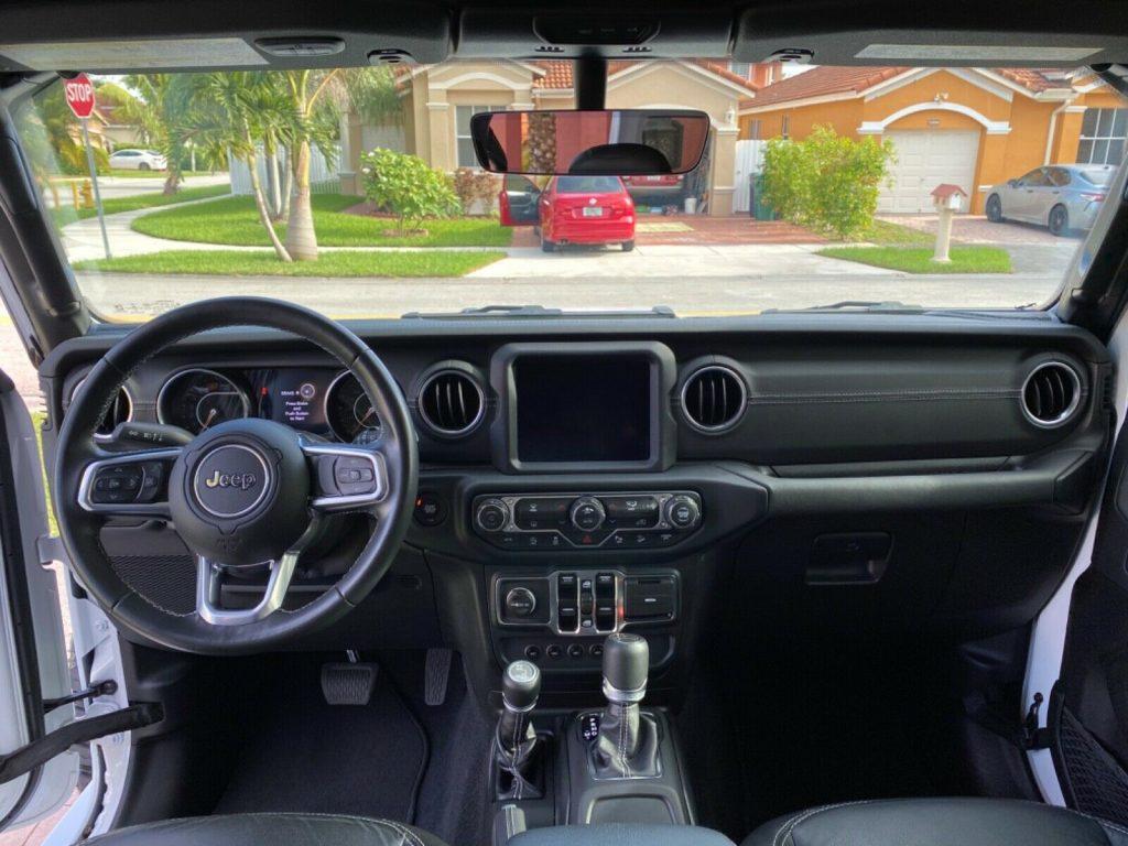 2019 Jeep Wrangler SAHARA